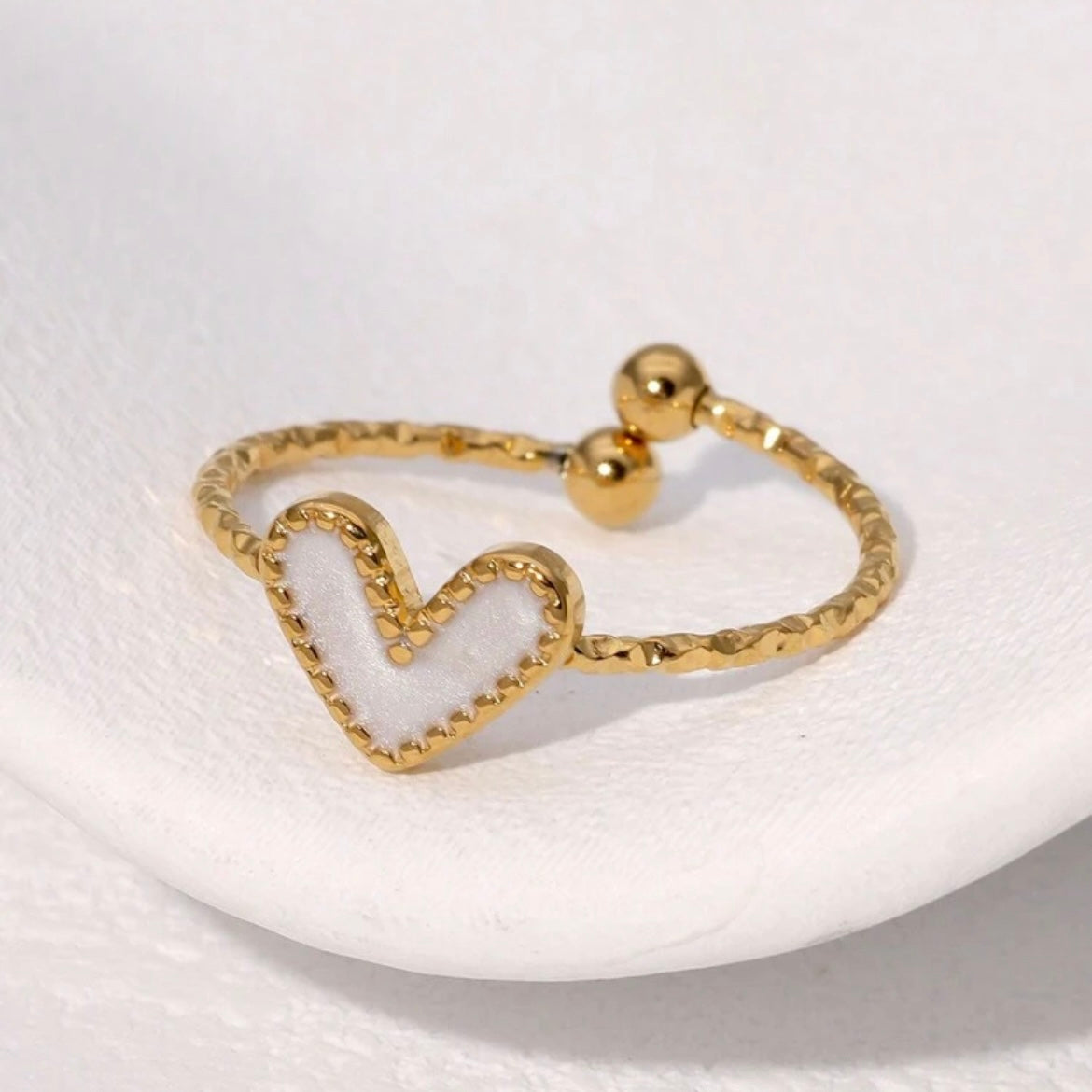 Amore Ring