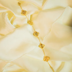 Gold clover bracelet